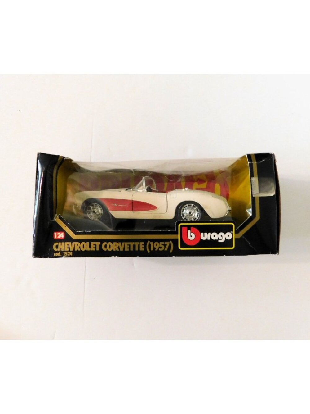 Bburago Diecast Chevrolet Corvette 1957 1:24 Red White Model Boxed